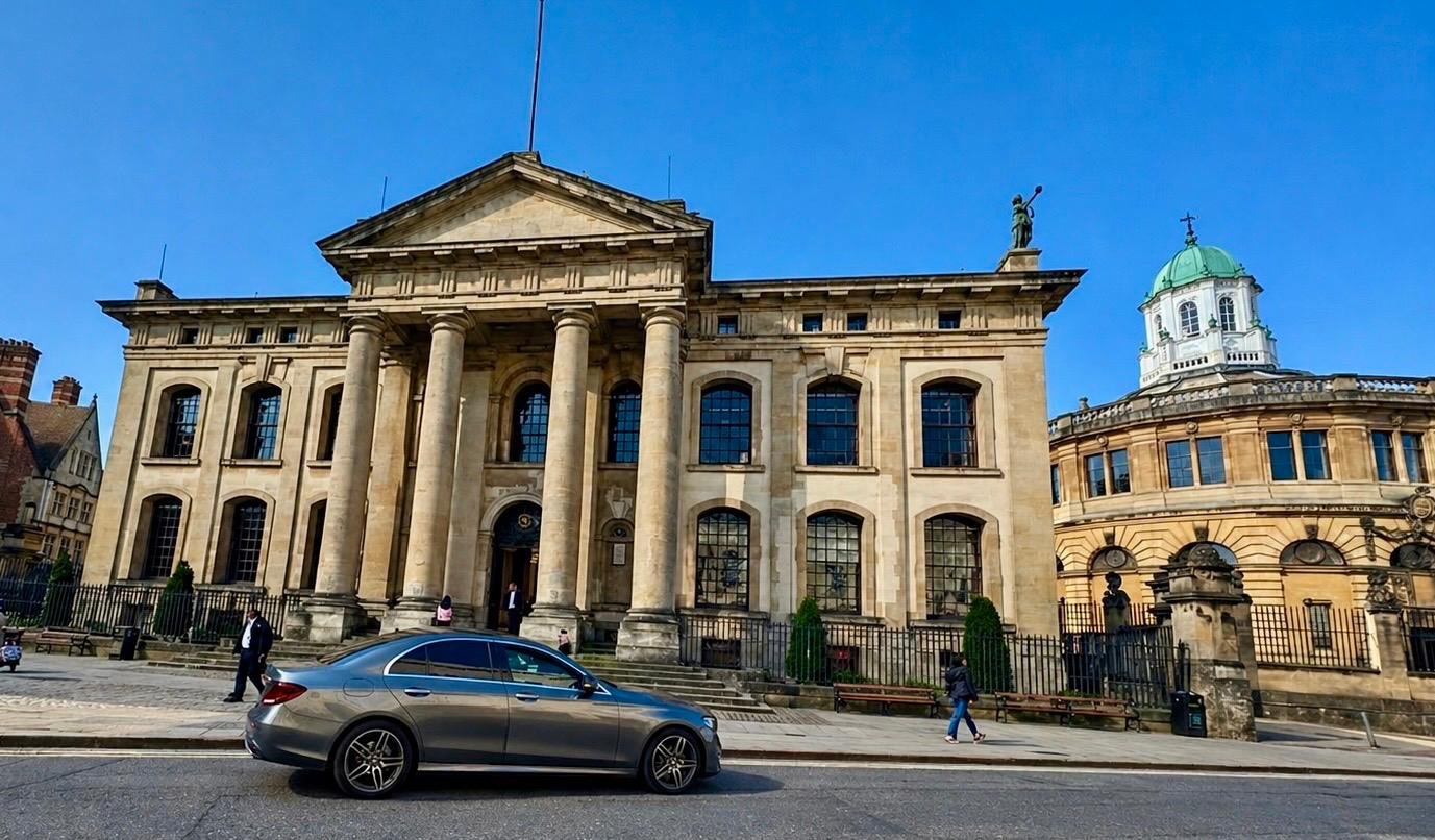 Skyline Airport Transfer Bicester Oxford